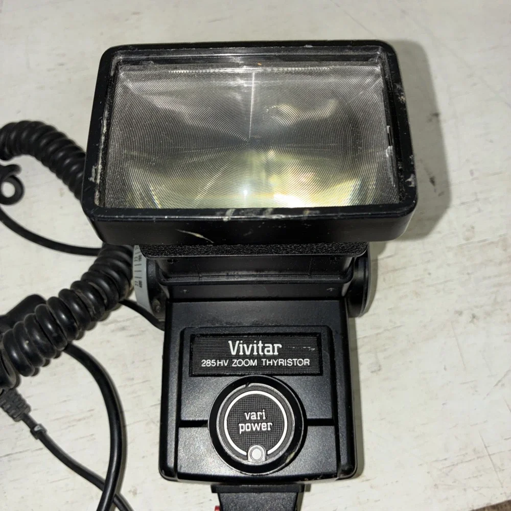 Vintage Vivitar 200m Thyristor 285 Vari-Power Flash Untested Needs Cleaned